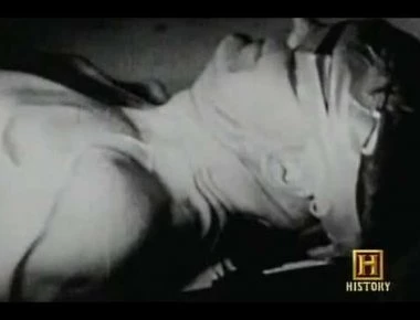 Δείτε τι έγινε όταν ένας πιλότος δέχθηκε ατμοσφαιρική πίεση πάνω από 40 G! (βίντεο)